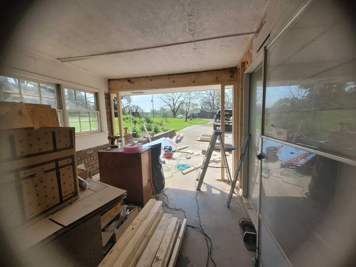 Air movers and dehumidifier for Drying & Dehumidification in Bradley